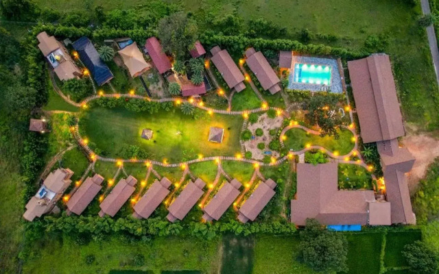 Sterling Orient Woods Pench