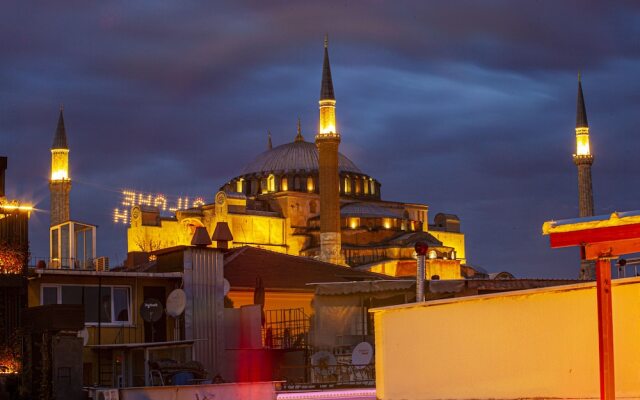 Blue Zerzevan Konak Hotel