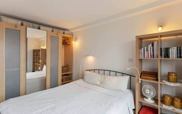 Amazing 2 Bed Apt W/balcony nr Stoke Newington