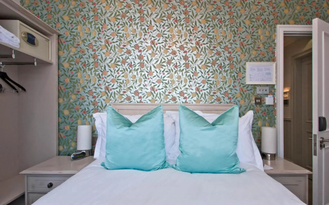 W12 Rooms