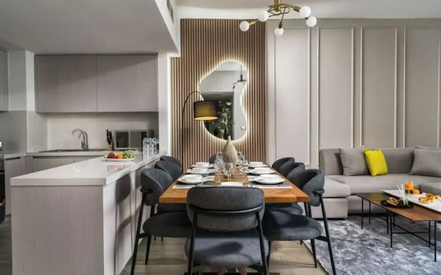 Luxe Ventures Waters Edge Haven