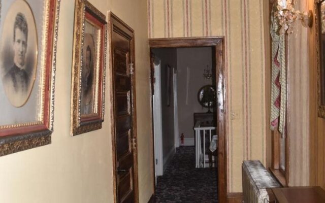 Charles Nelson Schmick House