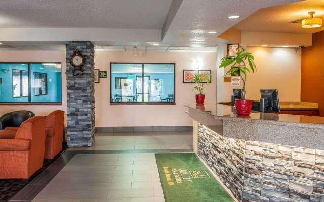 Quality Inn & Suites South Bend Airport