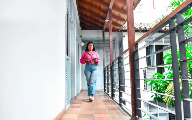 Aluna Hostel B&B