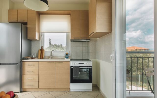 Chloe Apartments by QR booking