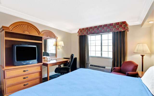 Days Inn by Wyndham San Antonio Airport