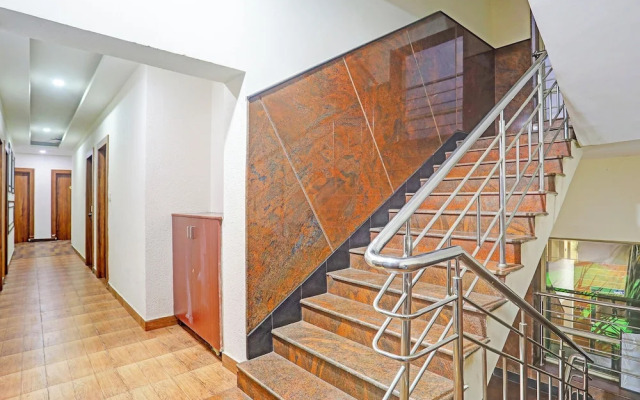 Fabhotel Emerald Suites