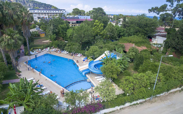 Belpoint Beach Hotel