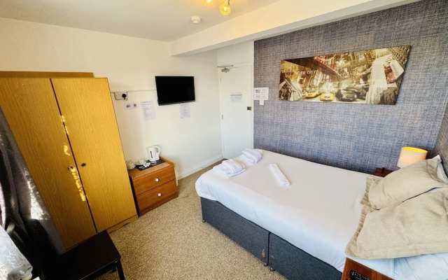 Carlton Courth Hotel Eastbourne