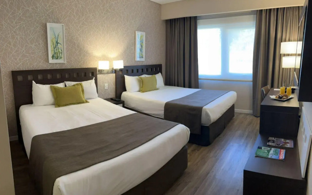 Days Inn by Wyndham Zarate