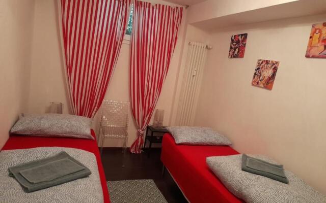 Samy s Home free parking