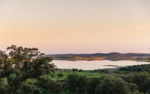 Montimerso Skyscape Country House