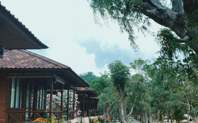 Sylvia Beach Villa
