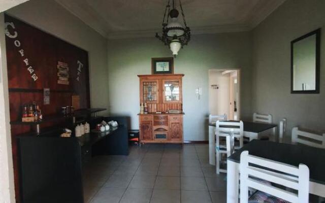 Life Tours & Accommodation