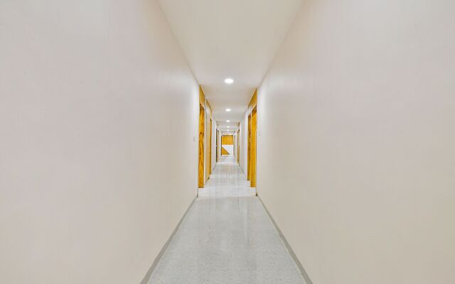 FabHotel Parkland A