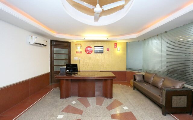OYO 1496 Hotel Sky 5