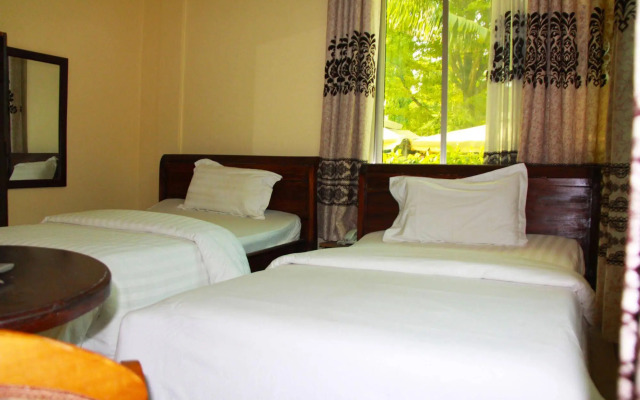 Varlek Hotel