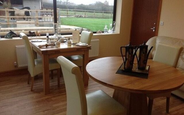 Ravencar Farm Bed and Breakfast