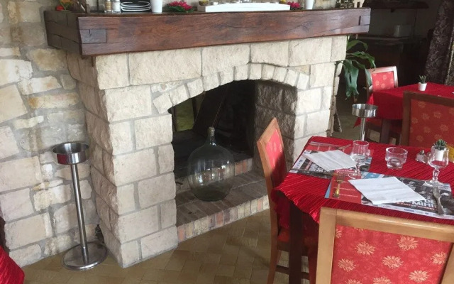 La Table Des Bons Peres