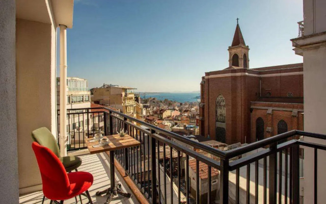 West Palace Hotel