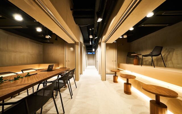 &And Hostel Shinsaibashi East