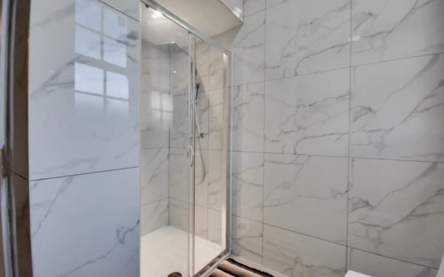 Cosy Wigan Apartment With Sunny Views