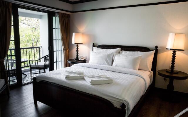 MORA Boutique Hotel