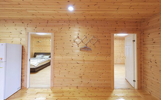 Jejudaeseong Rest Village Pension