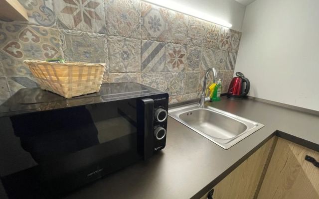 SnowLake Suite & Apartments