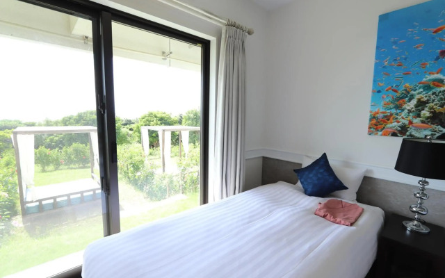 Royal View Hotel Churaumi