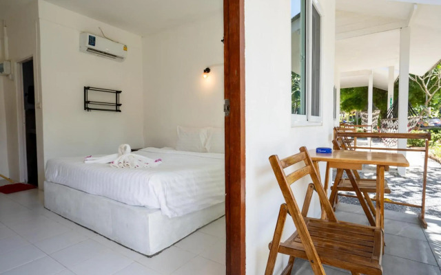 Isara Lanta Resort (SHA Extra Plus)