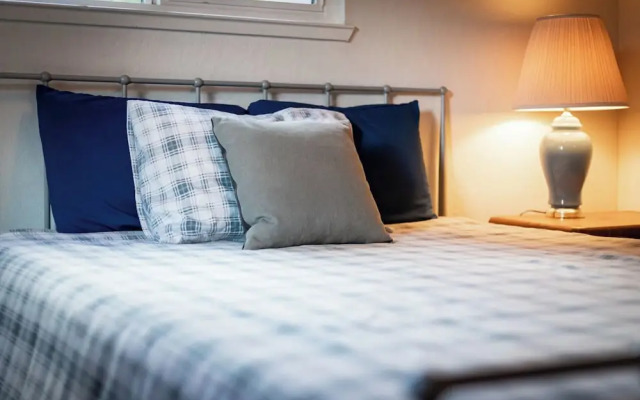 Christmas Valley Chalet Tahoe Adventure Awaits!