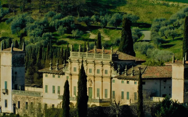 Le Giare House