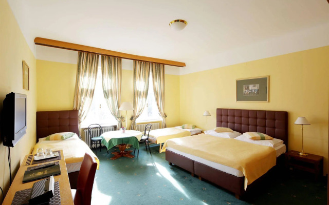 Hotel Bergwirt Schönbrunn