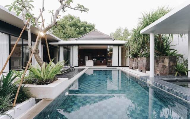 Villa Ambergris by Nakula