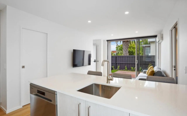 Addington Delight - Christchurch Holiday Home