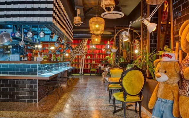 Anjeliq Downtown Boutique Hotel