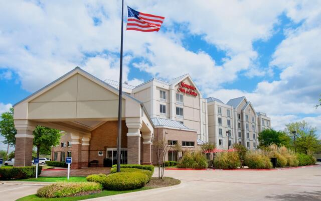 Hampton Inn & Suites N. Ft. Worth-Alliance Airport