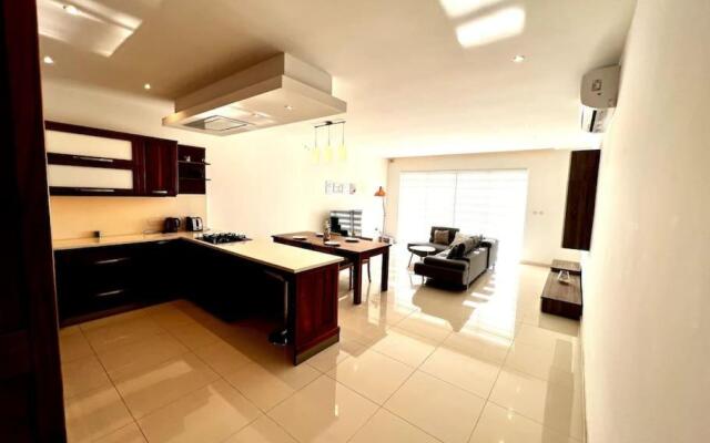 Viewline SeaView Modern 3 Bedroom Apartment