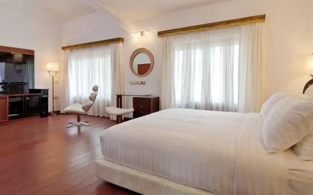 White Pearl Suites