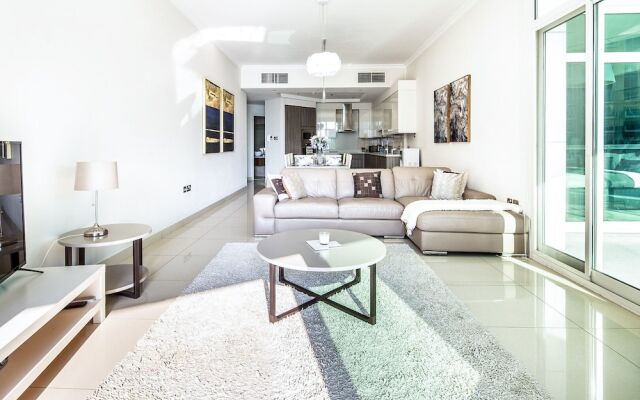 Warm & Spacious 2BR in The Famous Dubai Marina