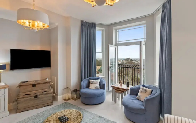 10 Mansion House - Indoor Pool Sea Views Gym