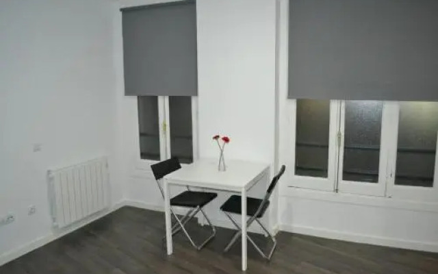 Room Gran Vía Apartments