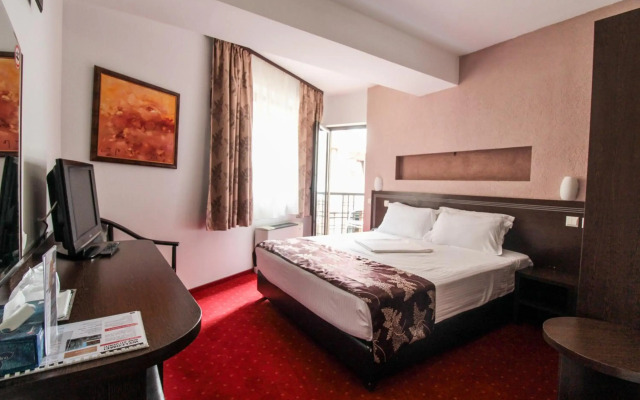 Hotel Razvan