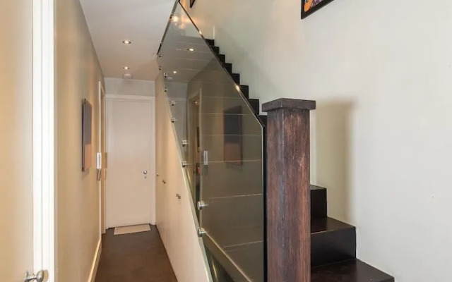 Spacious 4BR Victorian Estate in Kensington