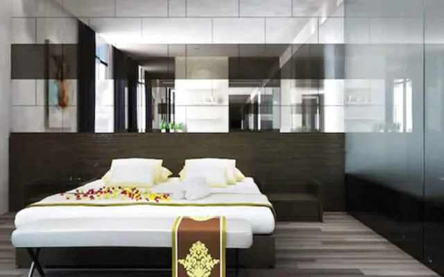 e.City Hotel at OneCity