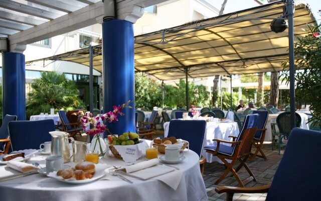 Hotel Excelsior