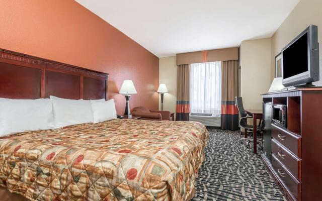 Days Inn & Suites by Wyndham Prattville-Montgomery