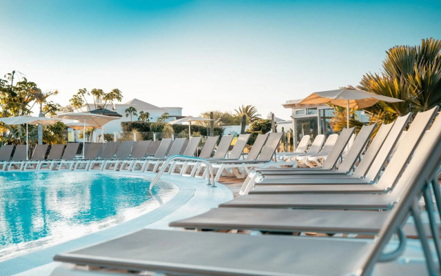 LABRANDA Alyssa Suite Hotel