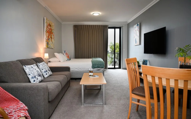 Mansfield Apartments
